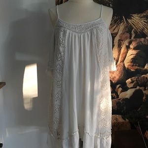 Boho style white off shoulder dress small